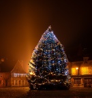 Ville de Senlis de nuit
